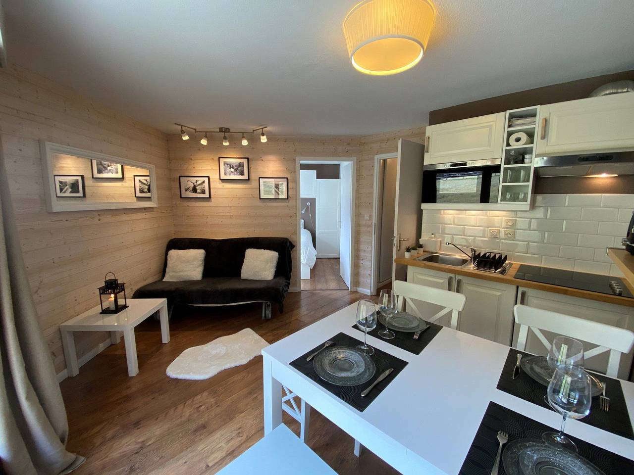 Appartement entier, Appartement moderne avec terrasse, 6 personnes, parking inclus in Chatel, Les Portes du Soleil