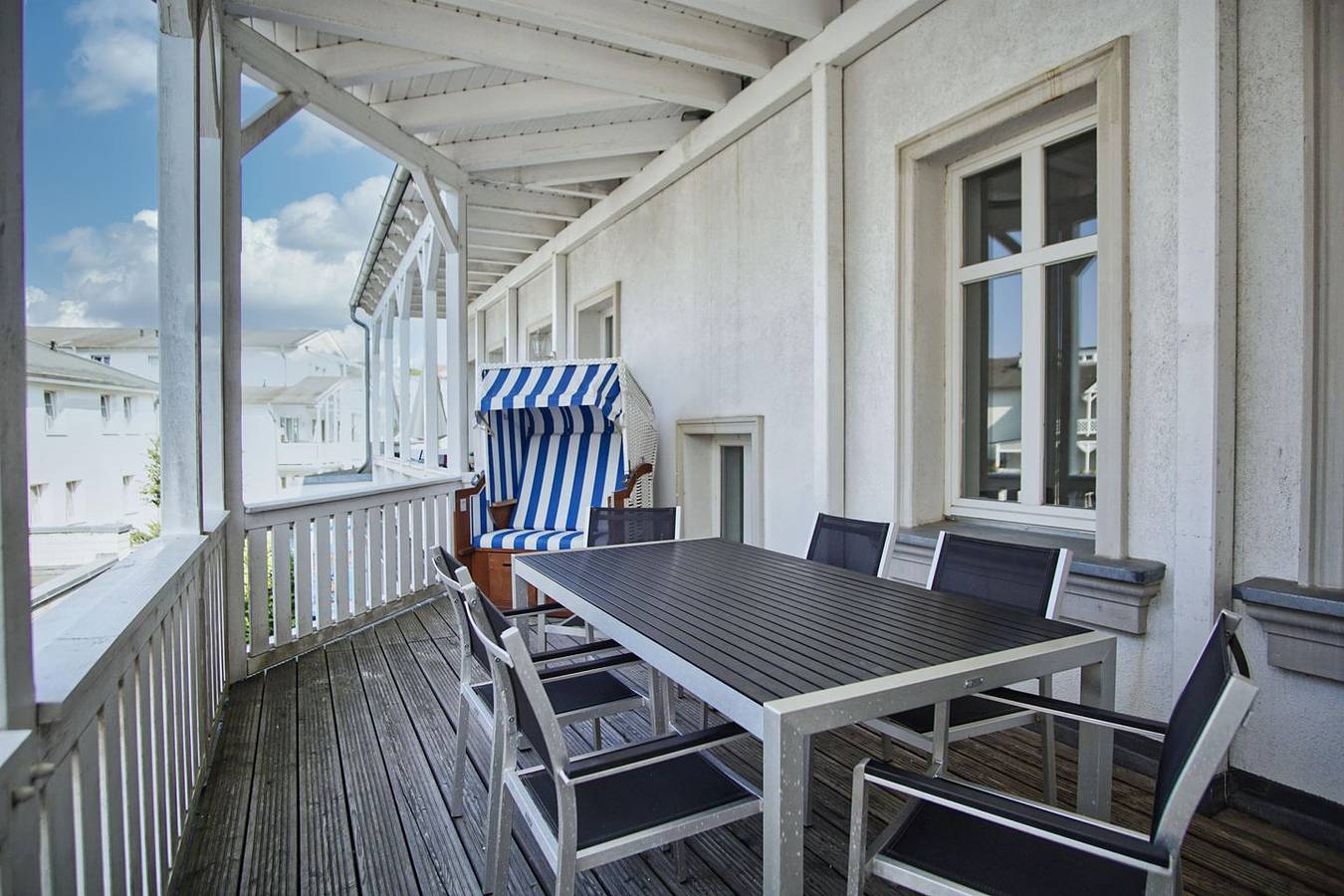 Entire apartment, Balkon, gratis Nutzung vom Ahoi Erlebnisbad und Sauna -Residenz Strandeck Fewo01 in Göhren, Ruegen