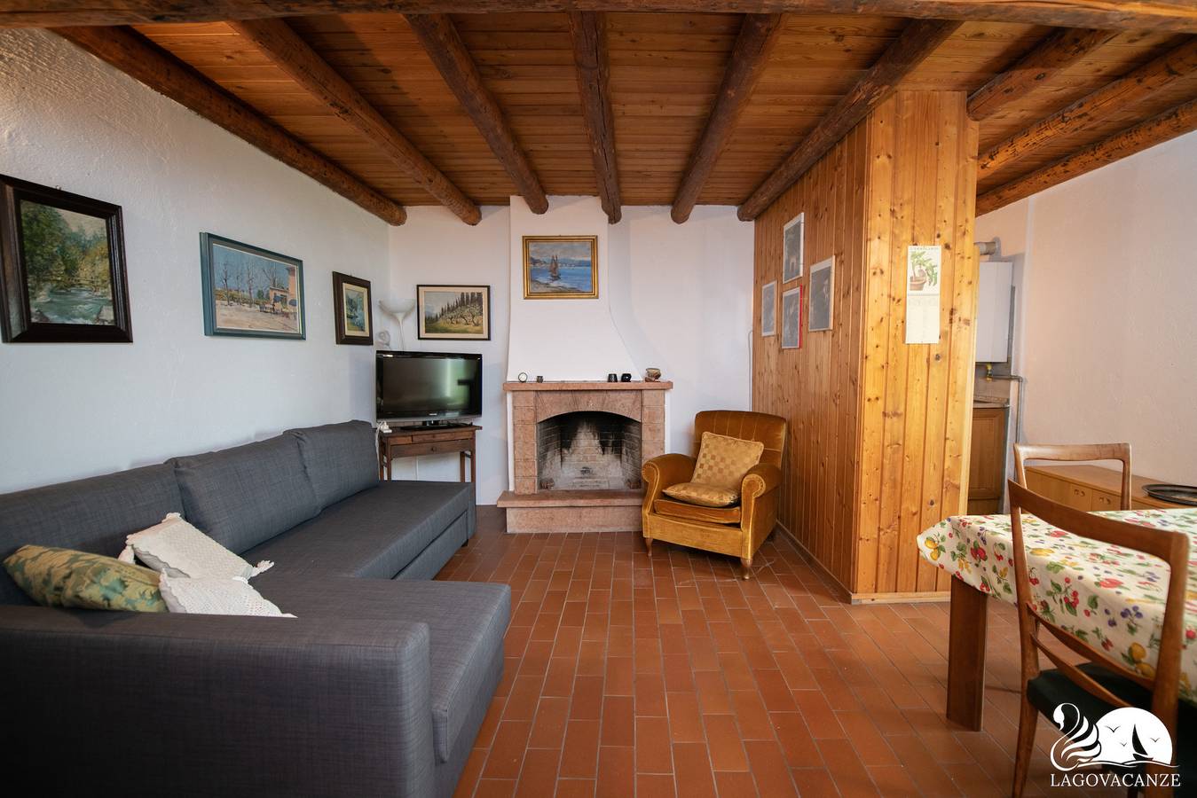 Entire apartment, Cascina Polone - Appartamento Martino in Sirmione, Garda Mountains
