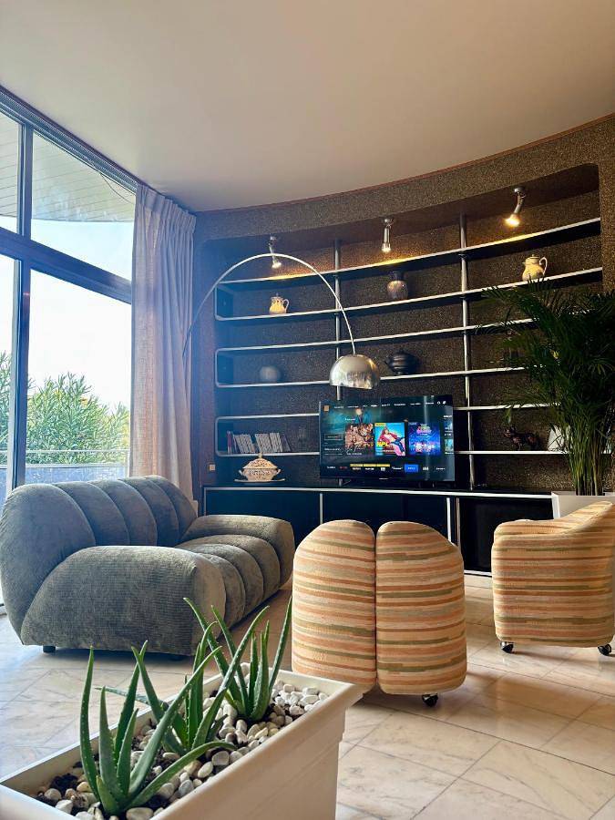Appartement entier, Two-Bedroom Apartment in Bouzigues, Côte méditerranéenne (France)
