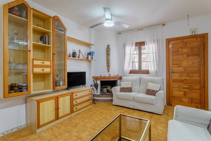 Location de vacances pour 6 personnes, avec bassin pour enfant et balcon, adapté aux familles à Elche - 4