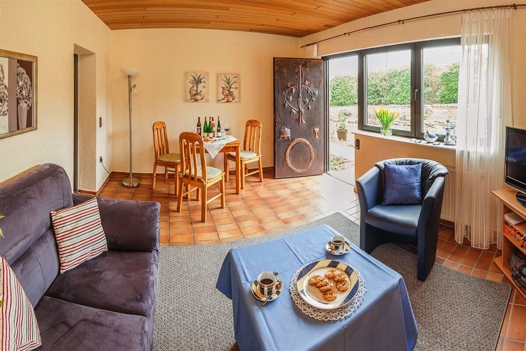 Ganze Ferienwohnung, Ferienweingut Wolfgang Bollig - Inh. M. Bollig in Trittenheim, Moseleifel