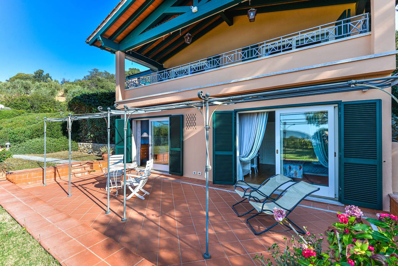 Villa 'Elba Offsite' with Sea View, Wi-Fi and Air Conditioning in Capoliveri, Elba