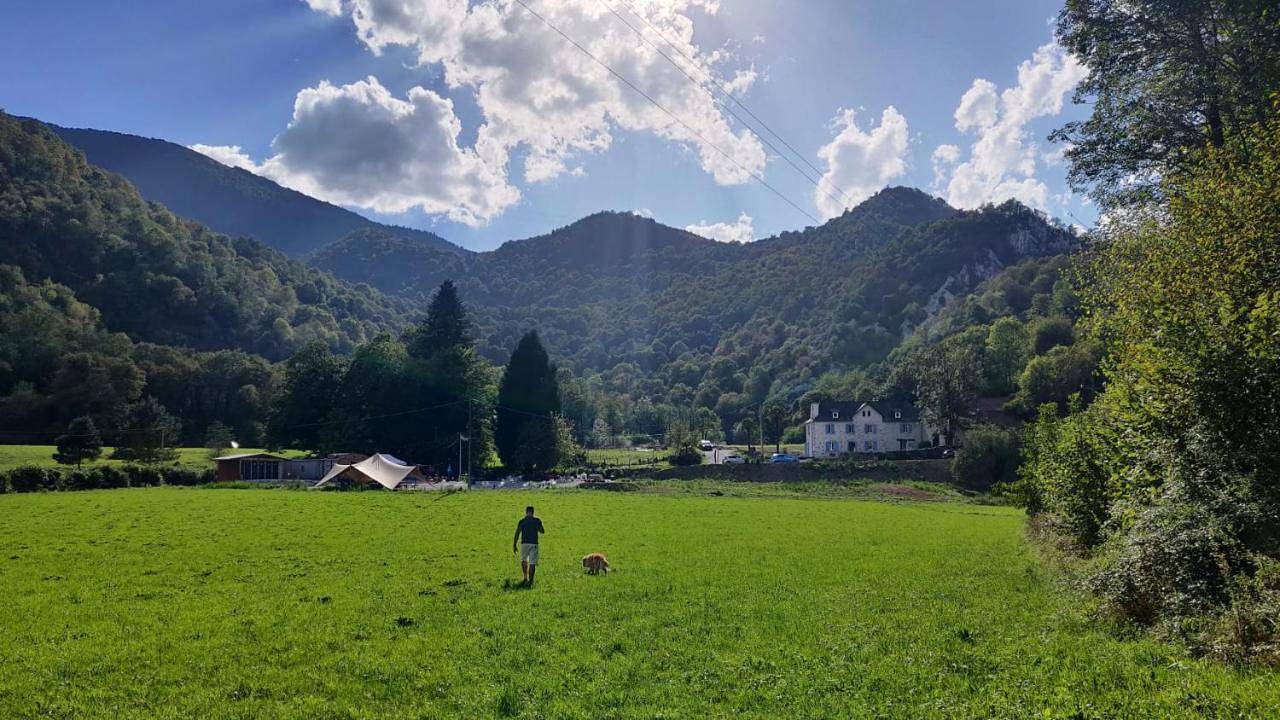 Le Val Éveillé 4 étoiles - maison de maître de 1773 in Arudy, Béarn