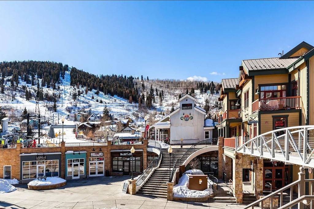 Ganze Wohnung, Ski-in-Ski-out und auf der Main Street in der Nähe aller Restaurants und des Nachtlebens in Uinta Wasatch Cache National Forest