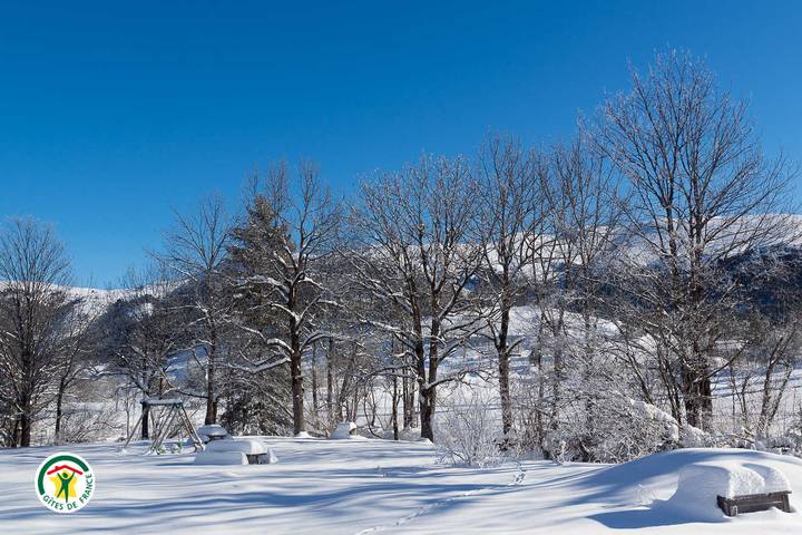 Gîte pour 12 personnes, avec jardin, animaux acceptés dans l' Isère - 3