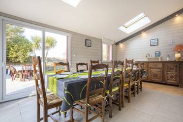 Location De Vacances pour 12 Personnes dans Pouldreuzic, Région de Quimper, Photo 3