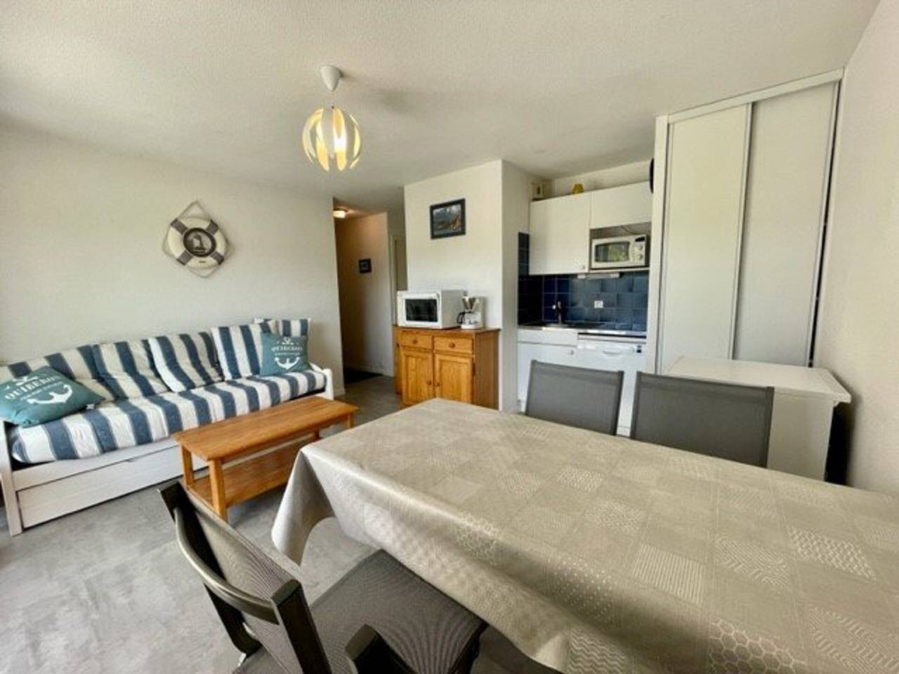 Entire apartment, Quiberon: 3-room Apartment, 5 people, Pets allowed, Pool in Quiberon, Côte des Mégalithes
