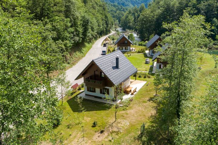 Chalet für 5 Personen, mit Terrasse und Sauna in Kroatien