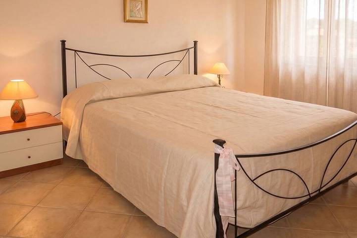 Location de vacances pour 6 personnes, avec Terrasse et Jardin dans San Giovanni Sardinia - 3