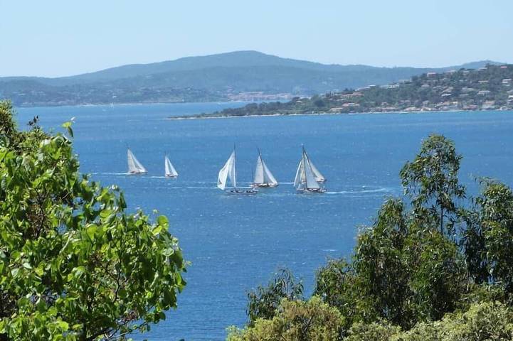 Location de vacances pour 10 personnes, avec Terrasse et Jardin dans Plage de San Peire