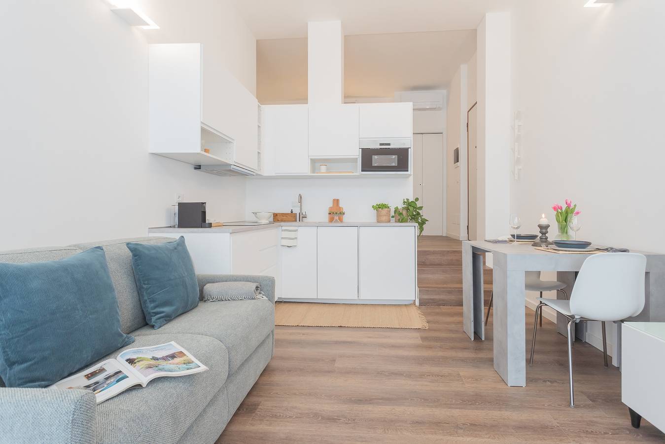 Entire apartment, A Step from the Dome Apartment in Como, Lake Como