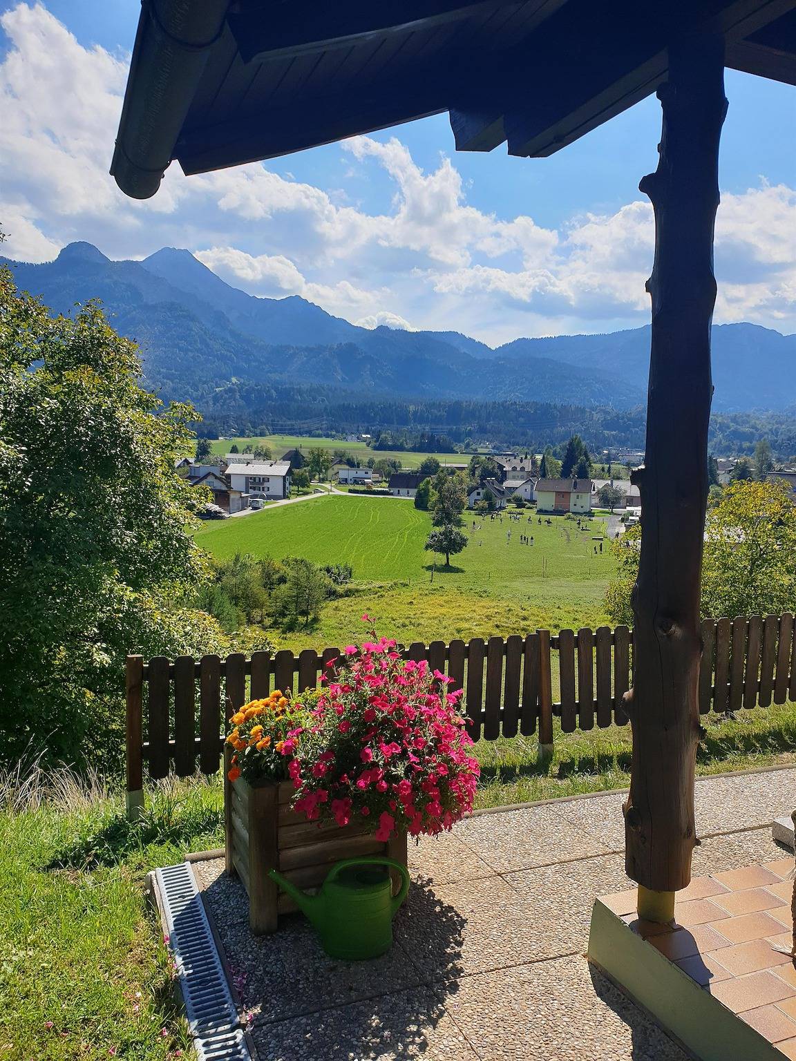 Der Hang zum Süden-Ferienhaus Faaker See in Karavanke in Pohorje, Finkenstein am Faaker See