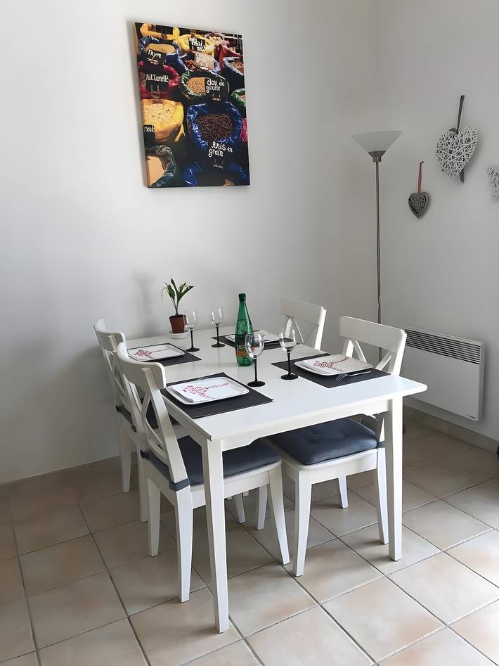 Maison de vacances « Le Rêve D’enfant » avec piscine privée, wifi et climatisation in Narbonne Plage, Narbonne