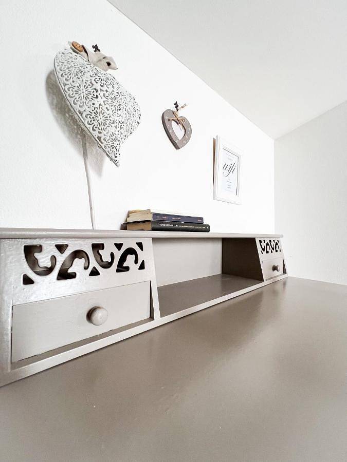 Location de vacances pour 2 personnes, avec vue ainsi que piscine et jardin, animaux acceptés à Cori - 3