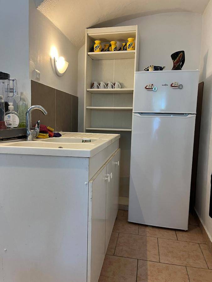 Location de vacances pour 4 personnes, avec terrasse ainsi que jardin et jacuzzi à Molières-sur-Cèze - 3