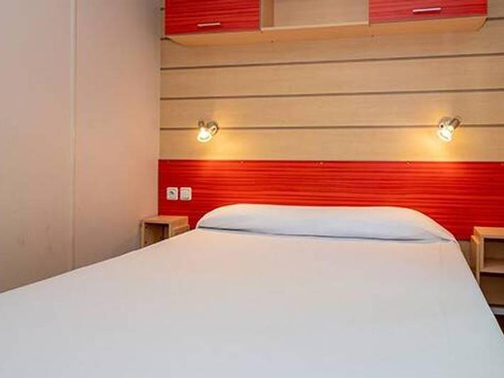 Camping Lou Souleï - Mobilhome 4 personas - Mobil-home | Confort | 2 Dormitorios | 4 Pers. | Terraza individual | Aire acondicionado. in Carry-le-Rouet, Costa mediterránea (Francia)