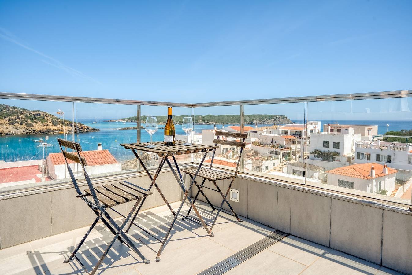 Ganze Wohnung, "Apartamento en Es Grau con vistas" mit Meerblick, Klimaanlage, Wlan, Terrasse und Balkon in Es Grau, Maó