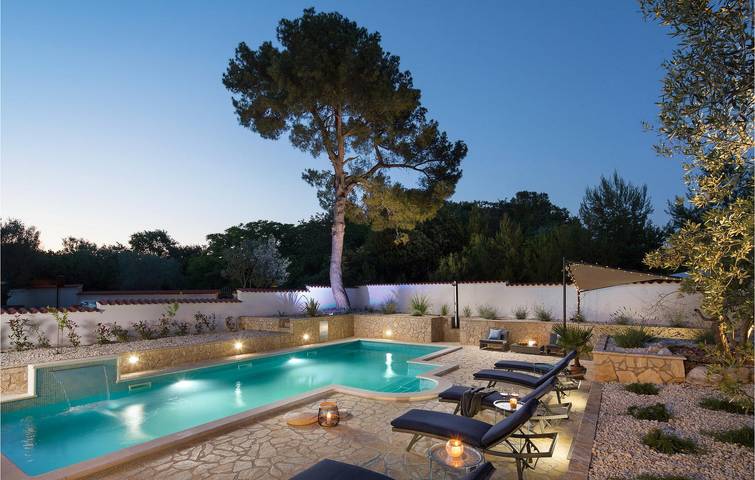 Ferienhaus für 10 Personen, mit Sauna und Whirlpool in Fazana - 4