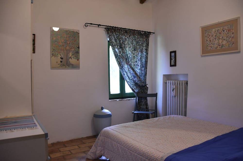 Kleines Landhaus mit Garten zwischen Orvieto und Bolsenasee in Lubriano, Viterbo Provinz