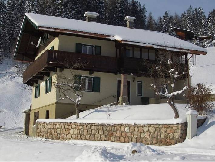 Ferienhaus für 10 Personen, mit Terrasse und Garten sowie Sauna und Ausblick