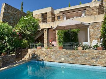 Villa pour 8 personnes, avec piscine et jardin ainsi que balcon et vue dans Cap Bénat