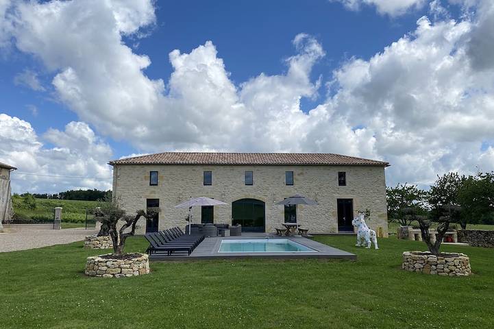 Location de vacances pour 10 personnes à Saint-Quentin-de-Caplong