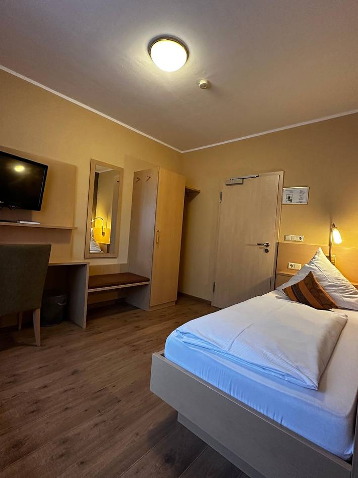 Hotel Löwen - Einzelzimmer mit Dusche/Wc in Blaubeuren, Blaubeuren Region