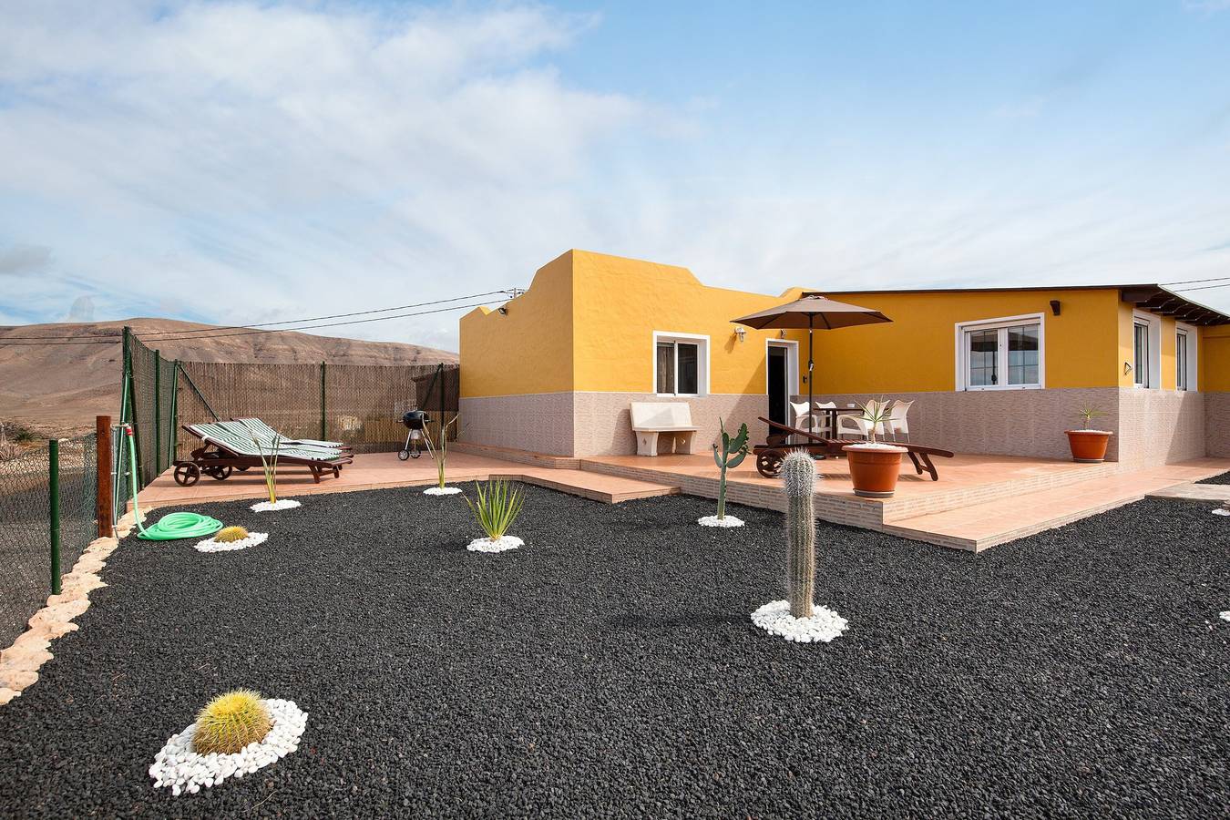 Casa Cactus: Vistas a la montaña, terraza privada y Wi-Fi in Antigua, Fuerteventura