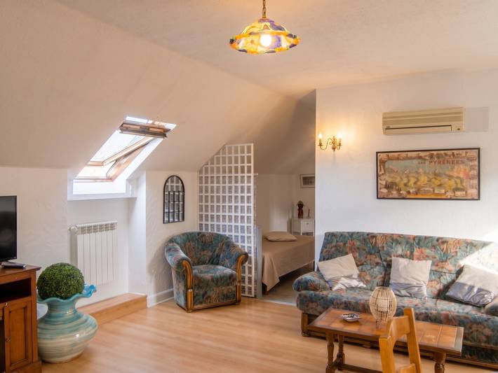 Ferienwohnung für 3 Personen, mit Whirlpool und Terrasse sowie Garten in Lourdes - 2
