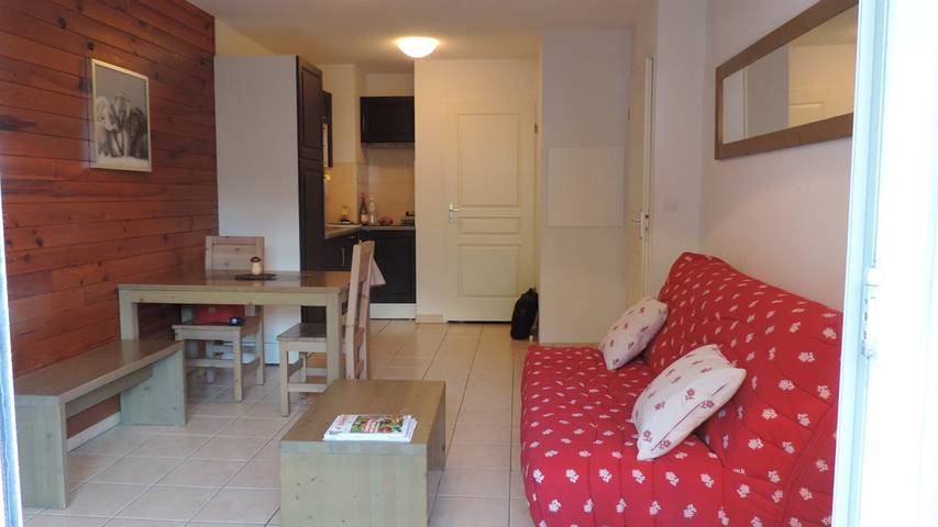 Gîte pour 4 personnes, avec balcon ainsi que sauna et jacuzzi à Saint-Mamet - 4