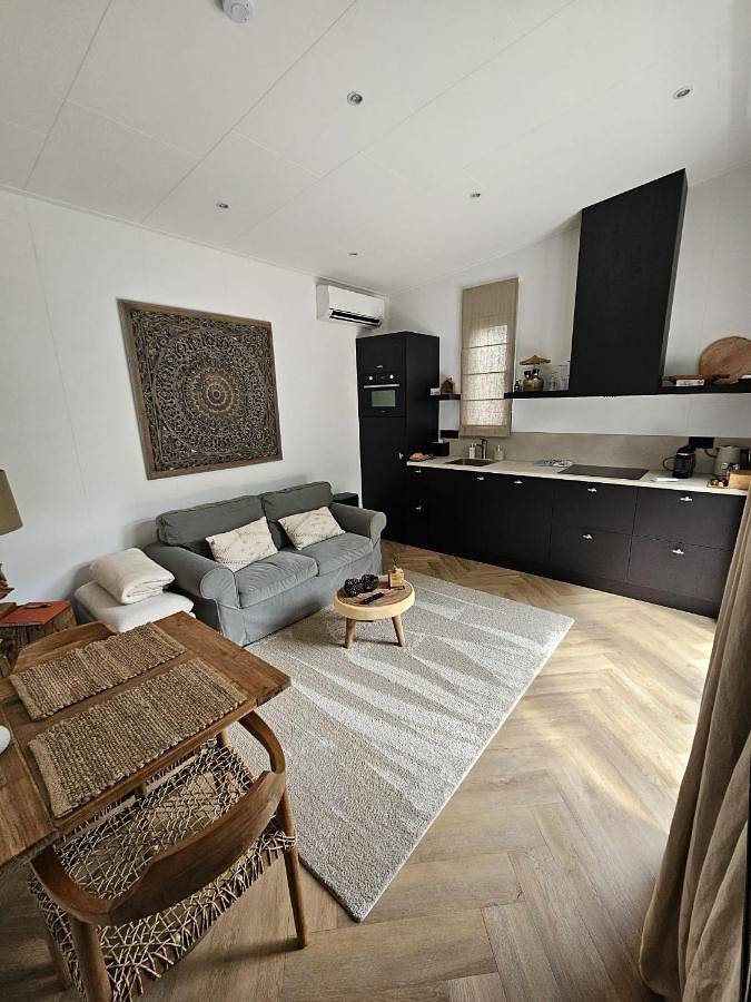 Bed and Breakfast Bij ons in het bos in Berg-op-Zoom, Brabant-Septentrional