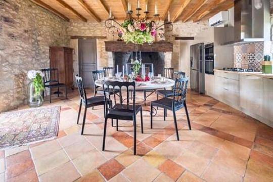 Location de vacances pour 10 personnes, avec Terrasse et Jardin ainsi que Piscine et Vue à Montaut (Dordogne) - 4