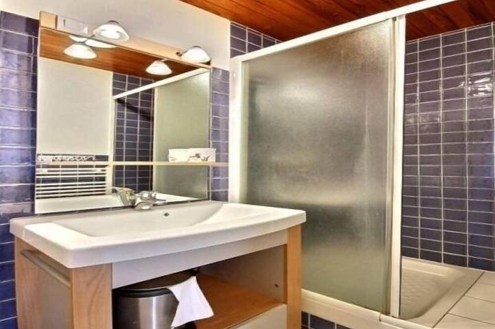 Entire apartment, Apartment at the foot of the slopes with Wifi, Mont Blanc view in Plagne Centre, La Plagne-Tarentaise