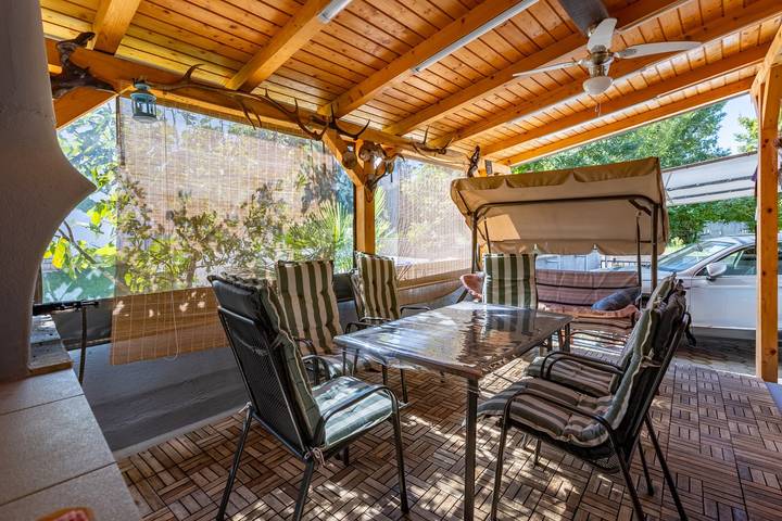 Appartement entier, Appartement de vacances pour 2 personnes avec balcon/terrasse in Vantačići, Krk