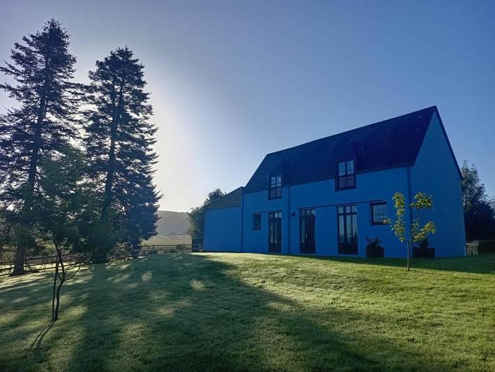 Gîte pour 4 personnes, avec jardin à Chérencé-le-Roussel