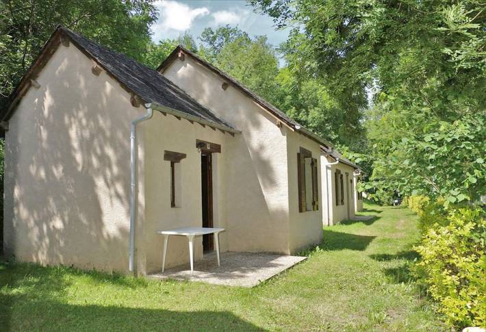 Location de vacances pour 6 personnes, avec Balcon et Terrasse ainsi que Piscine et Vue à Najac - 4