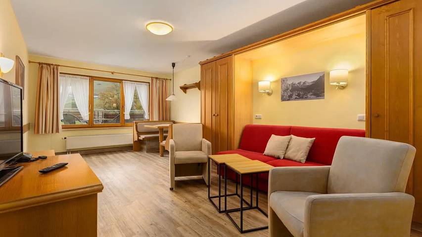 Ganze Ferienwohnung, Ferienwohnung für 4 Personen (35 m²) in Mittelberg (Kleinwalsertal) in Mittelberg, Kleinwalsertal
