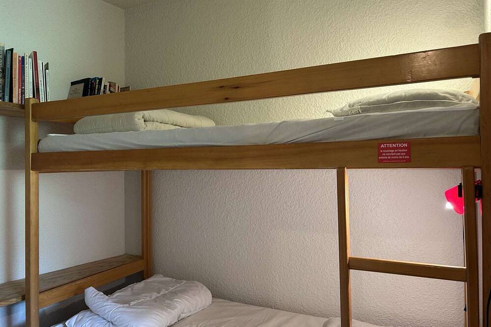 Geheel appartement, Montgenèvre: Cozy Apt. for 6, Balcony, Quiet Area, Near Chalmettes Lift in Montgenèvre, Briançon en omgeving