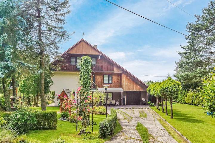 Ferienhaus für 10 Personen, mit Balkon