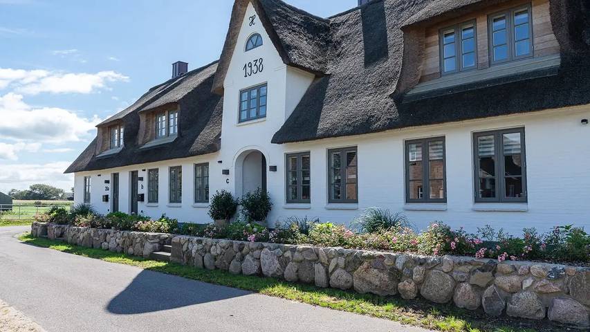 Ferienhaus für 4 Personen, mit Terrasse und Sauna sowie Garten, mit Haustier