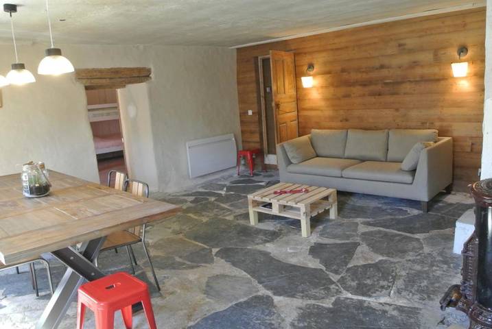 Location de vacances pour 8 personnes, avec jardin et vue à Saint-Clément-sur-Durance