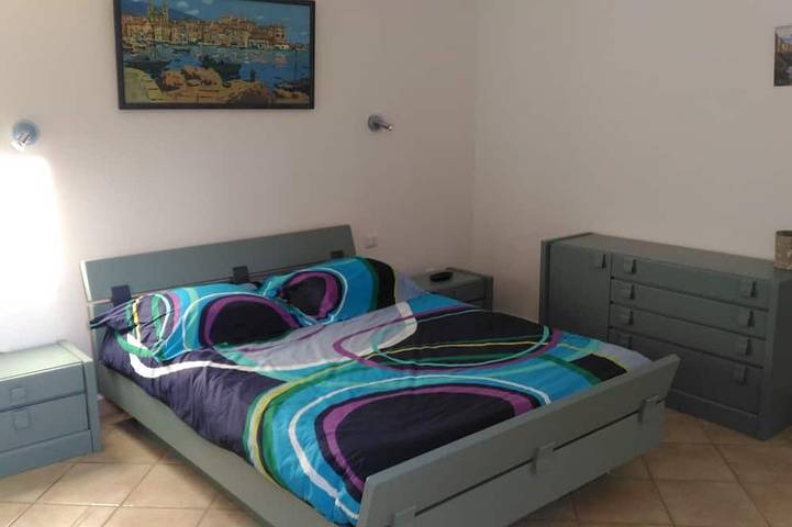 Location de vacances pour 2 personnes, avec piscine ainsi que terrasse et jardin à Carry-le-Rouet - 3