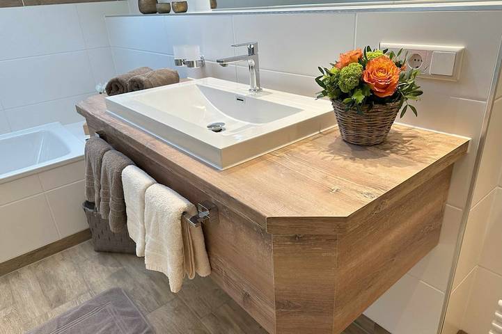 Apartamento entero, Ferienwohnung 3 - See- Suite - Schlosserhof am See in Bad Wiessee, Alpes Bávaros