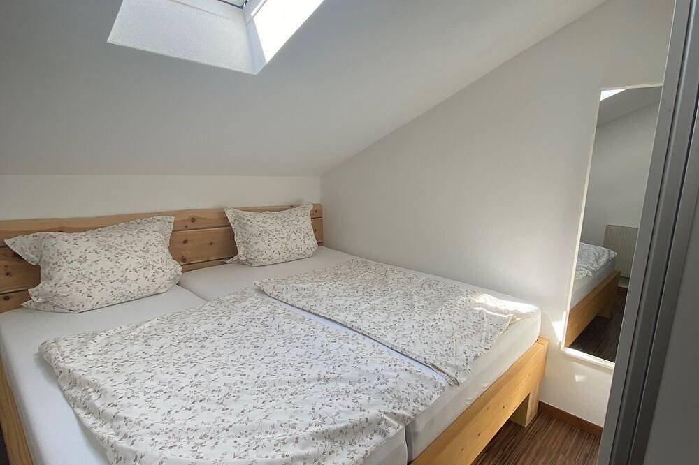 Ganze Wohnung, Schöne Ferienwohnung für 6 Personen Hopferau in Hopferau, Bayerisch Schwaben