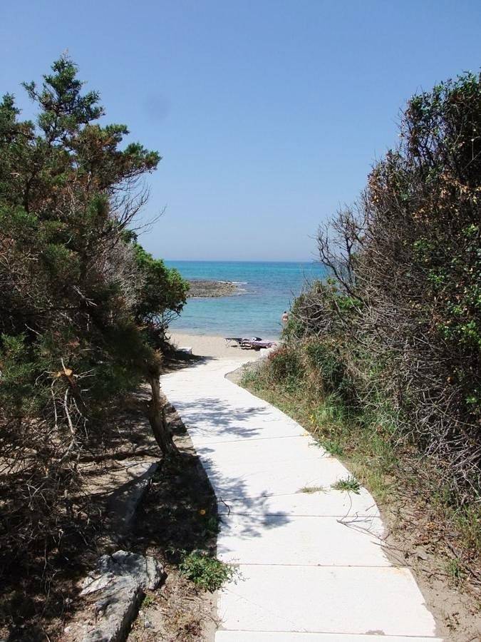 Double Room with Garden View in Rosa Marina, Ostuni