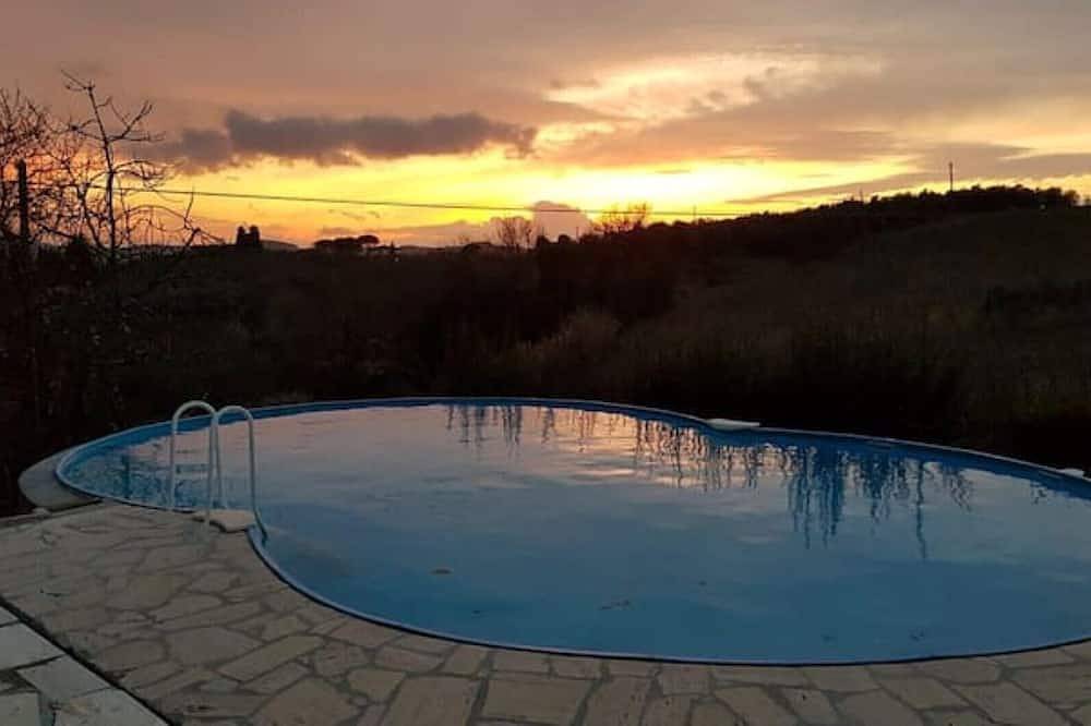 [Villa Allegri] Manor House on Farm. in Lastra a Signa, Prato Province