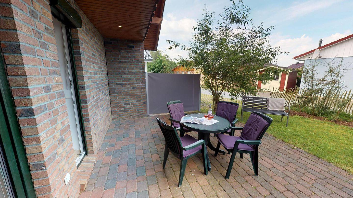 Großzügiges 8-Personen-Ferienhaus mit Sauna, Kamin und Garten in Strandnähe in Südstrand Pelzerhaken, Ostholstein