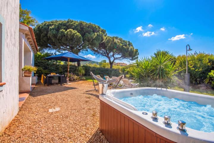Gîte pour 4 personnes, avec Terrasse à Cannigione - 2