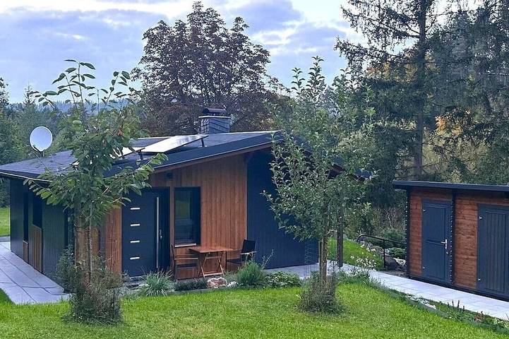 Ferienhaus für 3 Personen, mit Terrasse und Garten